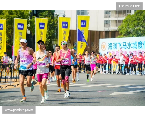 2025海澜之家无锡马拉松盛大开跑赛事精彩纷呈吸引众多跑者参与 2025海澜之家无锡马拉松盛大开跑赛事精彩纷呈吸引众多跑者参与